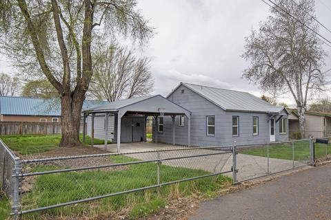 1650 SE Mountain View Dr, Prineville, OR 97754