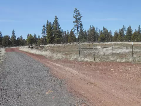 1000 Seagull Dr, Bonanza, OR 97623