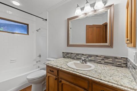 1444 Summit Loop, Grants Pass, OR 97527 photo 12