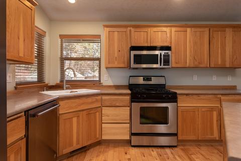 20590 Prospector Loop, Bend, OR 97702 photo 11