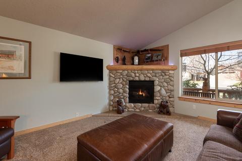20590 Prospector Loop, Bend, OR 97702 photo 5