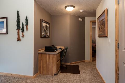 20590 Prospector Loop, Bend, OR 97702 photo 13
