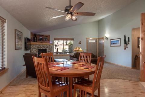20590 Prospector Loop, Bend, OR 97702 photo 7
