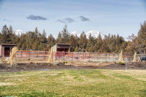 17550 Plainview Ct, Bend, OR 97703 photo 51