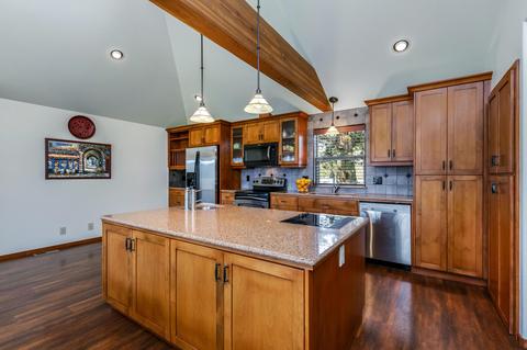 64750 Cook Ave, Bend, OR 97703 photo 9