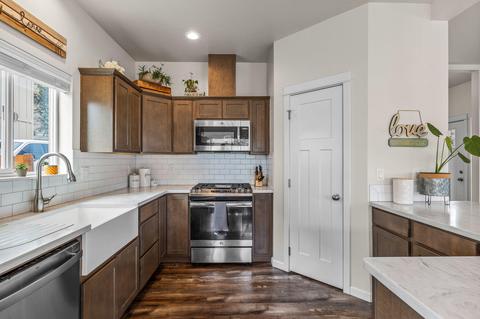 64588 Strickler Ave, Bend, OR 97703 photo 6