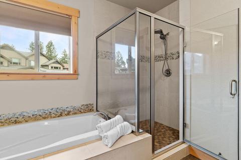 60511 Snap Shot Loop, Bend, OR 97702 photo 17