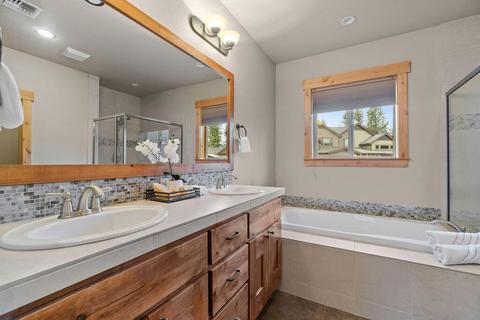 60511 Snap Shot Loop, Bend, OR 97702 photo 16