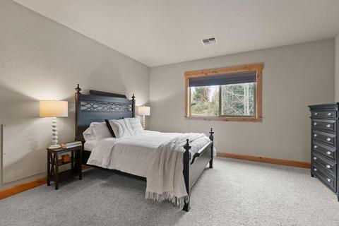 60511 Snap Shot Loop, Bend, OR 97702 photo 19