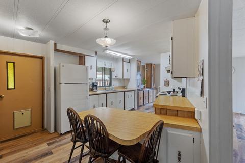 155 Maureen Dr, Cave Junction, OR 97523 photo 10