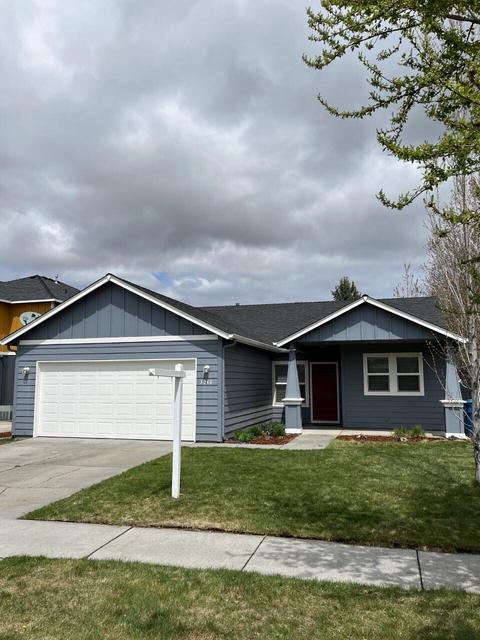 3048 NE Yellow Ribbon Dr, Bend, OR 97701