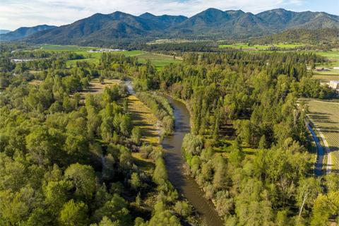 13481 N Applegate Rd, Grants Pass, OR 97527