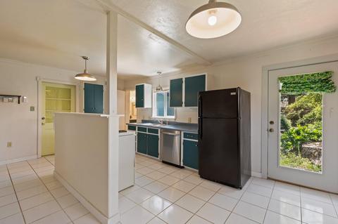 143 Napa St, Eagle Point, OR 97524 photo 7