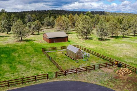 19225 Dusty Loop, Bend, OR 97703 photo 24