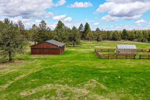 19225 Dusty Loop, Bend, OR 97703 photo 26