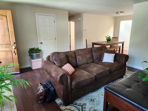410 2nd St, Rogue River, OR 97537