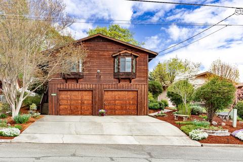 915 NE 12th St, Grants Pass, OR 97526
