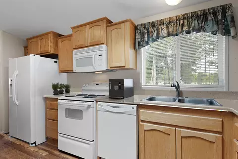 52785 Elm Dr, La Pine, OR 97739 photo 9