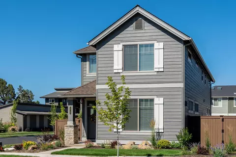 4649 SW 36th St #LOT 128, Redmond, OR 97756