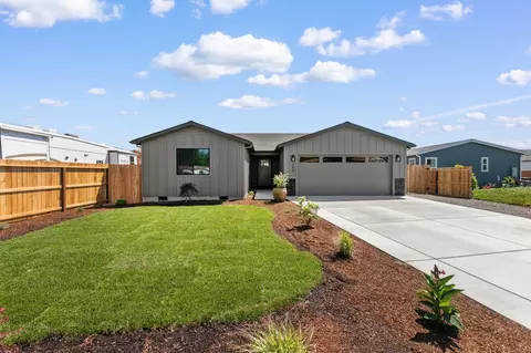 284 Northridge Ter, Medford, OR 97501