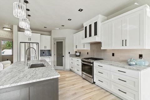 1822 Canyon Ave #LOT 1, Medford, OR 97504