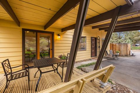 64540 Riverview Ave, Bend, OR 97703