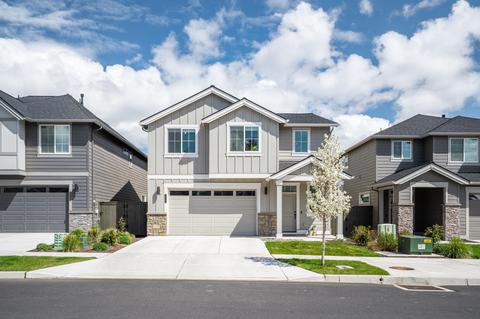 20752 SE Iron Horse Ln, Bend, OR 97702
