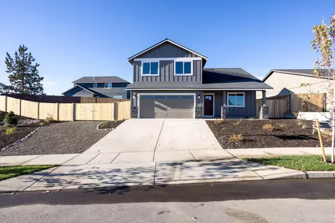 3585 SW 48th St #LOT 4, Redmond, OR 97756