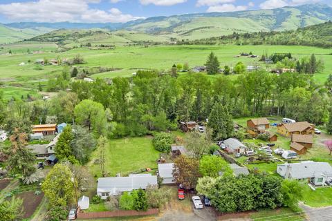 3289 Highway 66, Ashland, OR 97520