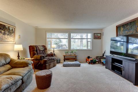 22236 Kevin Dr, Bend, OR 97701 photo 4
