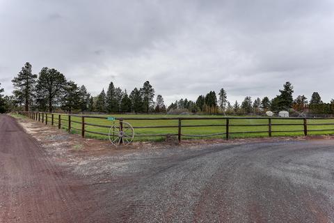 22236 Kevin Dr, Bend, OR 97701 photo 29