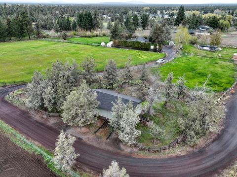 22236 Kevin Dr, Bend, OR 97701 photo 42