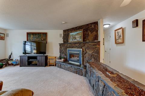 22236 Kevin Dr, Bend, OR 97701 photo 6