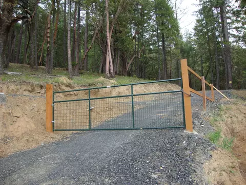 36510 Ditch Creek Rd, Rogue River, OR 97537