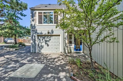 901 Larkin Ln, Ashland, OR 97520