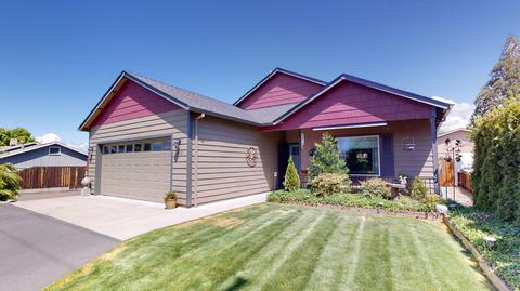 3652 Bursell Rd, Central Point, OR 97502