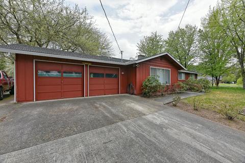 2841 Judy Way, Medford, OR 97501