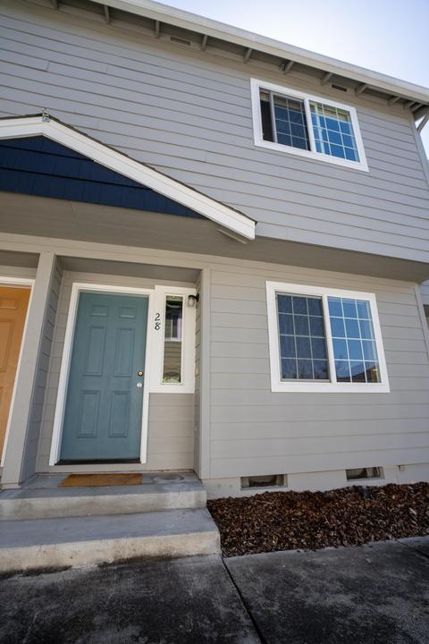 2030 Brookhurst St #28, Medford, OR 97504