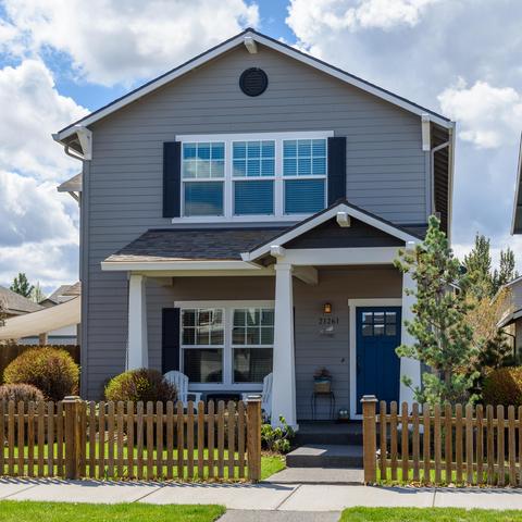 21261 SE Daylily Ave, Bend, OR 97702