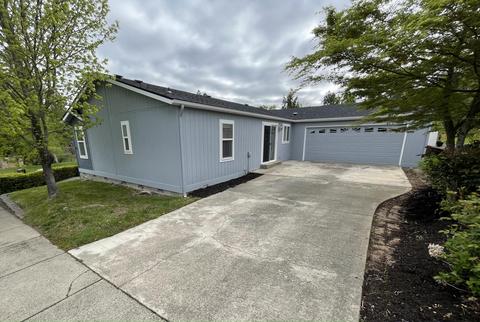 106 Samantha Way, Canyonville, OR 97417