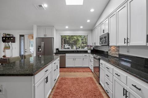 20452 Mainline Rd, Bend, OR 97702 photo 11