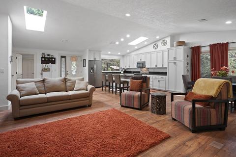 20452 Mainline Rd, Bend, OR 97702 photo 9