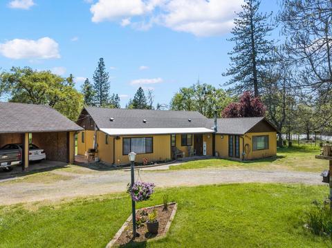 9775 Monument Dr, Grants Pass, OR 97526