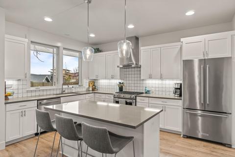 60096 SE Ruby Peak Loop, Bend, OR 97702 photo 4