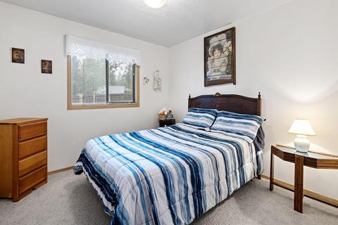 60975 Amethyst St, Bend, OR 97702 photo 13