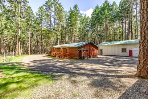 569 The Trees Dr, Williams, OR 97544 photo 28
