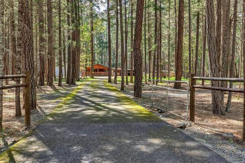 569 The Trees Dr, Williams, OR 97544 photo 36