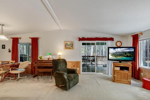 569 The Trees Dr, Williams, OR 97544 photo 10