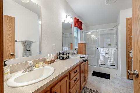 569 The Trees Dr, Williams, OR 97544 photo 19