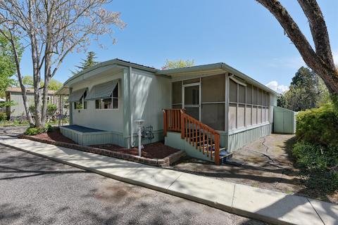1055 N 5th St #145, Jacksonville, OR 97530